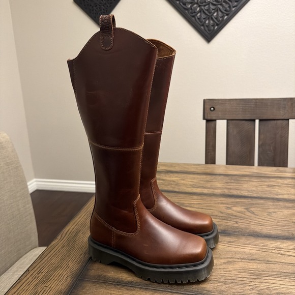 Dr. Martens Shoes - Dr. Martens Amaayah Hi Boots, Tall Riding Boot, Butterscotch - Orleans, US 6 .G4